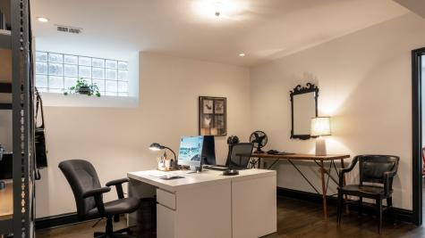 808 West Buckingham Place Chicago IL 60657