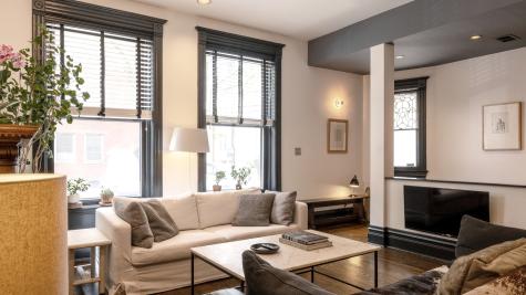 808 West Buckingham Place Chicago IL 60657