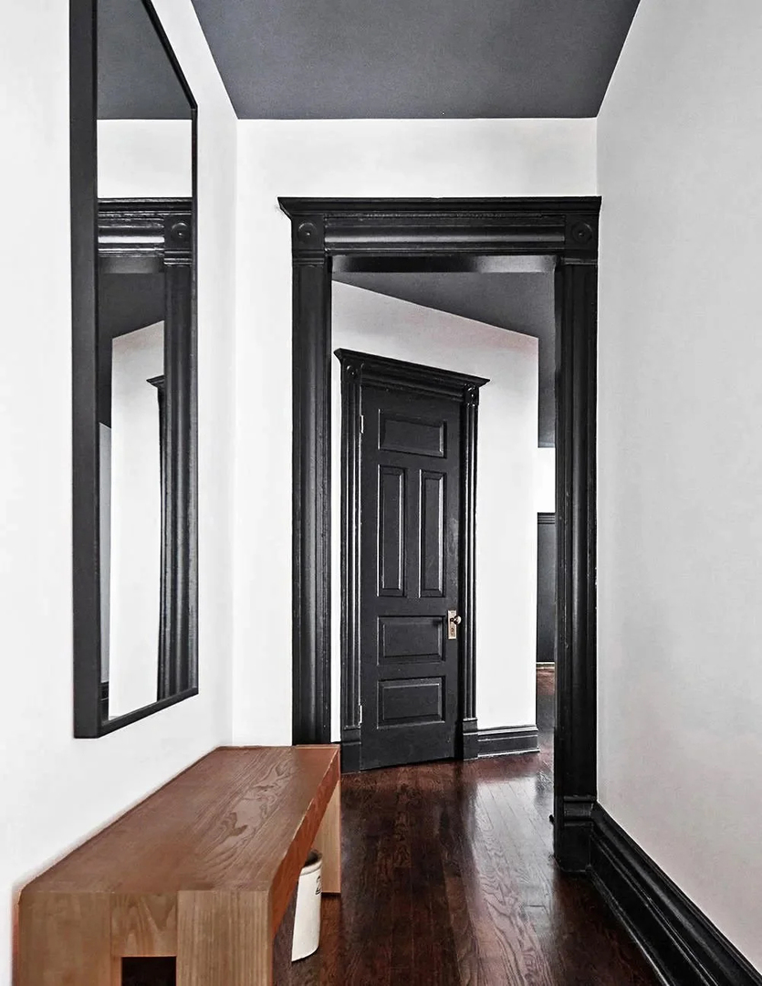 808 West Buckingham Place Chicago IL 60657
