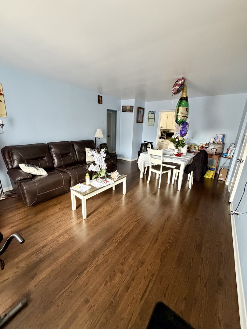 4817 Hull Street Skokie IL 60077