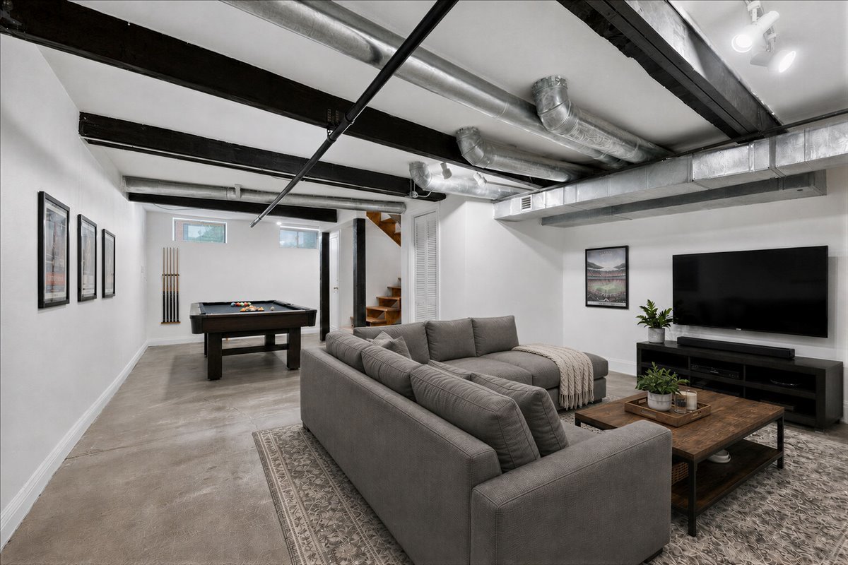 464 North Aberdeen Street Chicago IL 60642