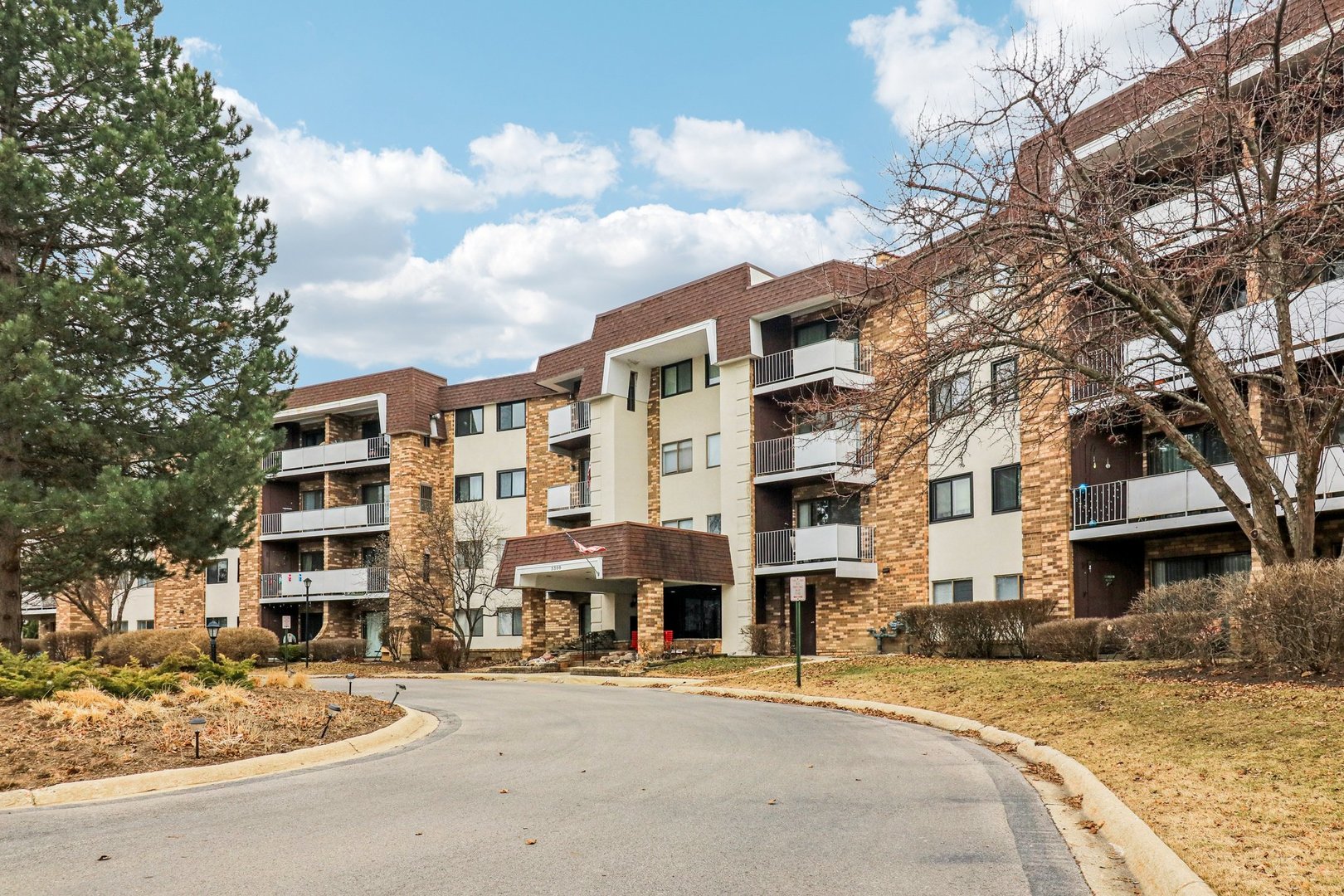 3300 North Carriageway Drive Arlington Heights IL 60004