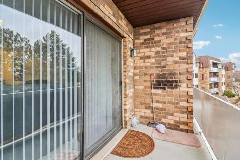3300 North Carriageway Drive Arlington Heights IL 60004