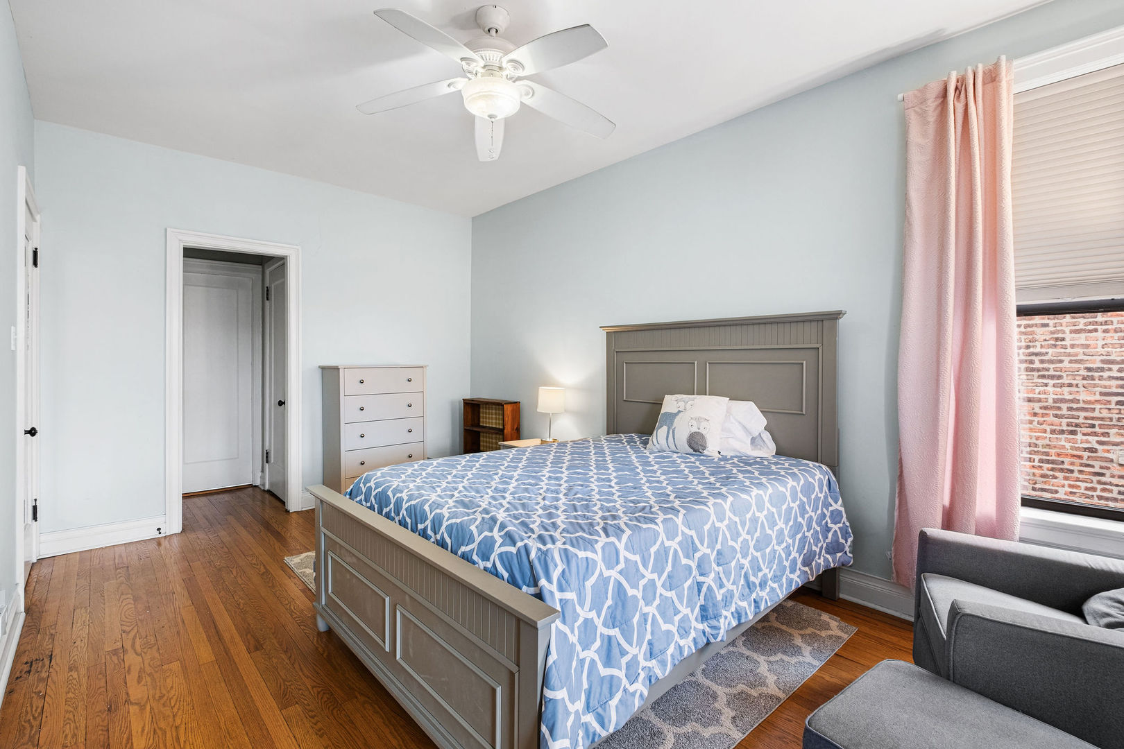 1140 East Hyde Park Boulevard Chicago IL 60615