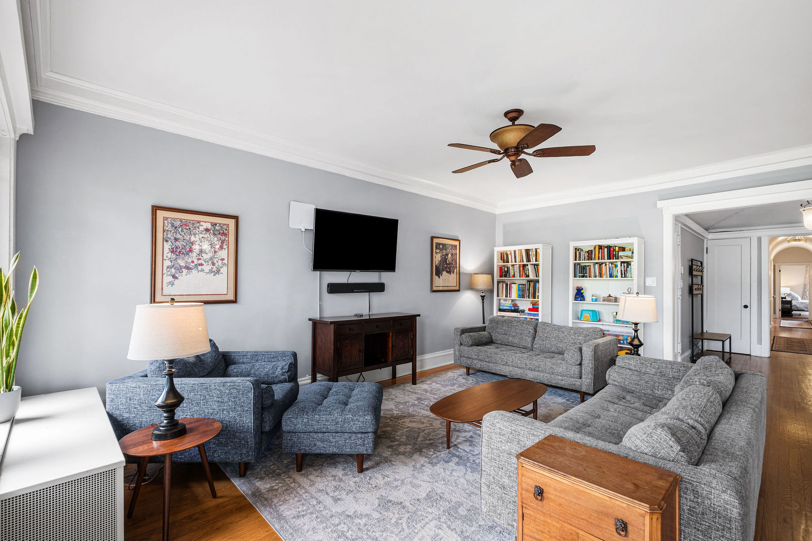 1140 East Hyde Park Boulevard Chicago IL 60615