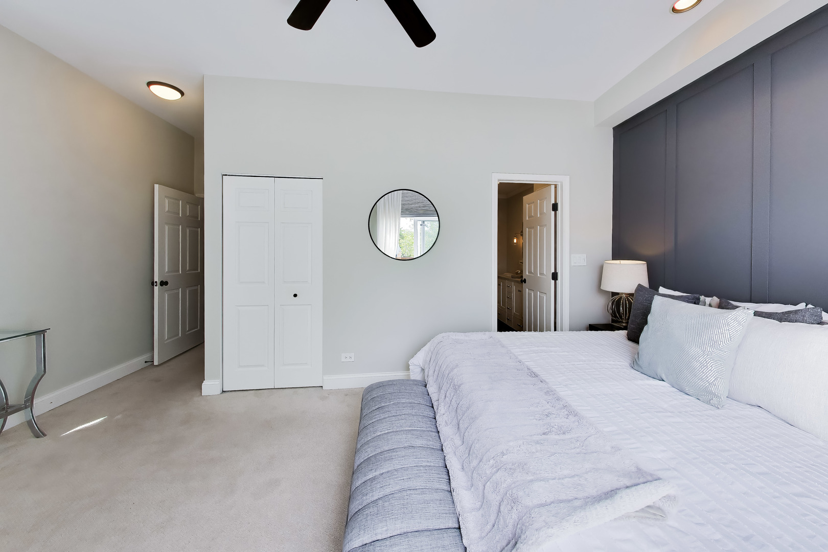 2133 North Southport Avenue Chicago IL 60614