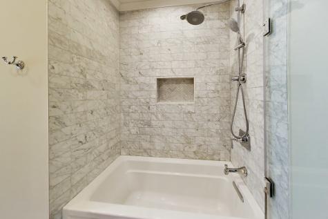 2133 North Southport Avenue Chicago IL 60614