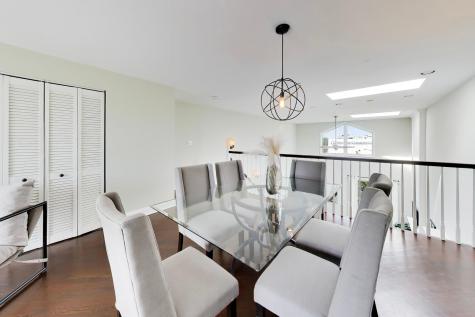 2133 North Southport Avenue Chicago IL 60614