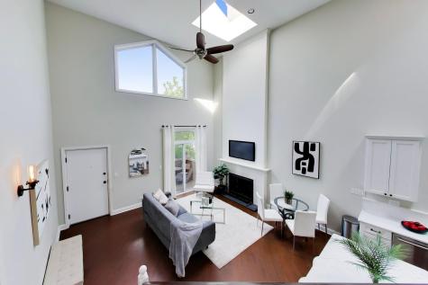 2133 North Southport Avenue Chicago IL 60614