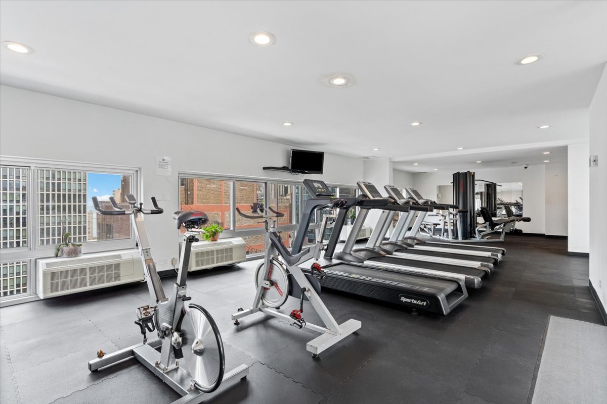 1221 North Dearborn Street Chicago IL 60610