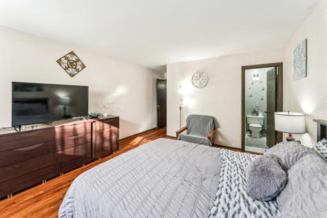 7632 West Lawrence Avenue Harwood Heights IL 60706