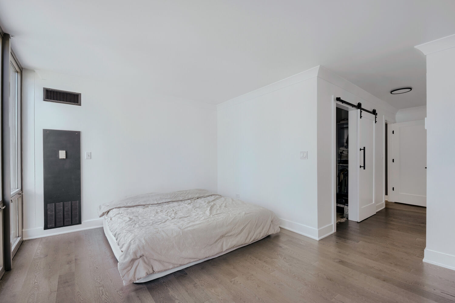 2 East Erie Street Chicago IL 60611