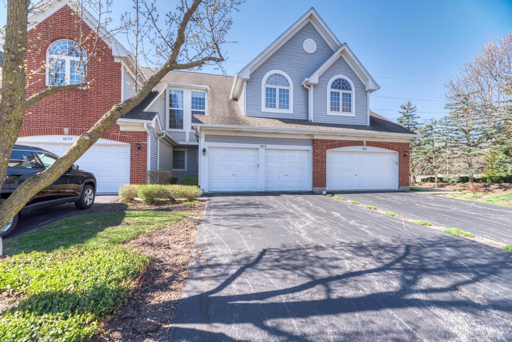 1679 West Ethans Glen Drive Palatine IL 60067