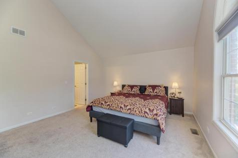1679 West Ethans Glen Drive Palatine IL 60067