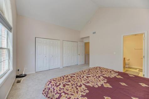 1679 West Ethans Glen Drive Palatine IL 60067