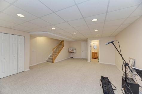 1679 West Ethans Glen Drive Palatine IL 60067