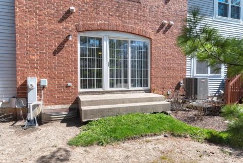 1679 West Ethans Glen Drive Palatine IL 60067