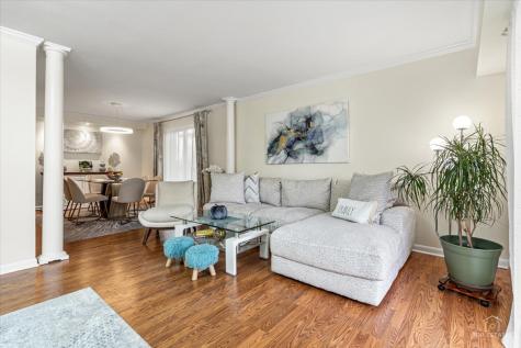 1405 East Central Road Arlington Heights IL 60005