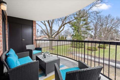 1405 East Central Road Arlington Heights IL 60005