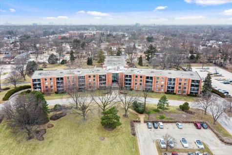 1405 East Central Road Arlington Heights IL 60005