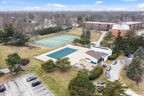 1405 East Central Road Arlington Heights IL 60005