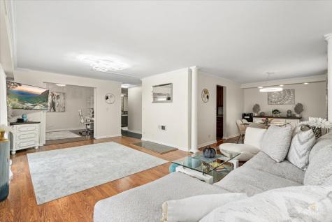 1405 East Central Road Arlington Heights IL 60005