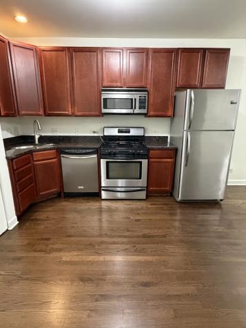 2533 West Berwyn Street Chicago IL 60625