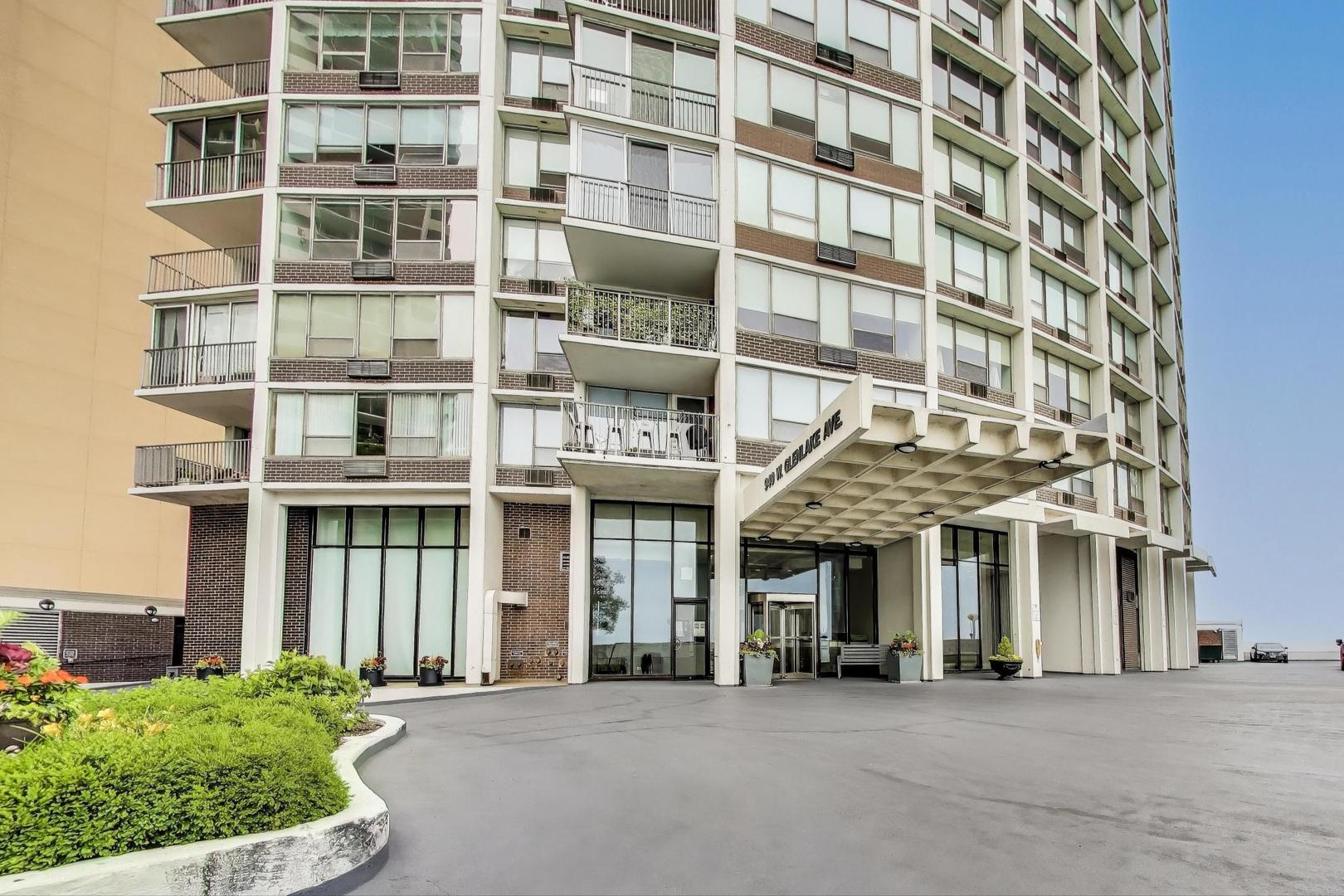940 West Glenlake Avenue Chicago IL 60660