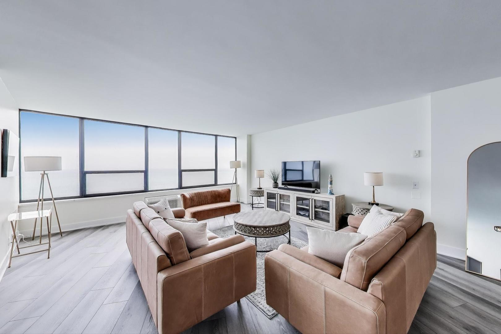 940 West Glenlake Avenue Chicago IL 60660