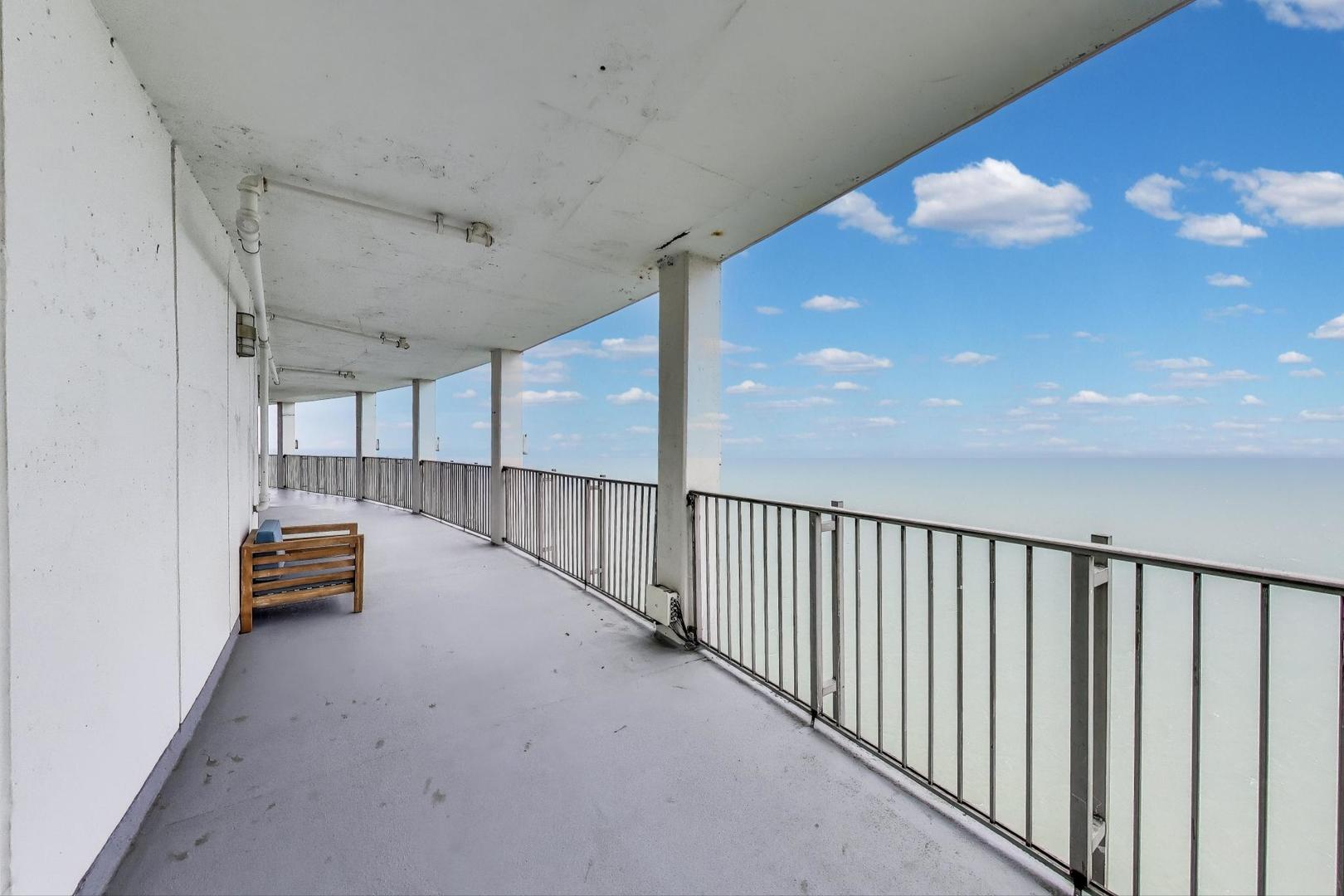 940 West Glenlake Avenue Chicago IL 60660
