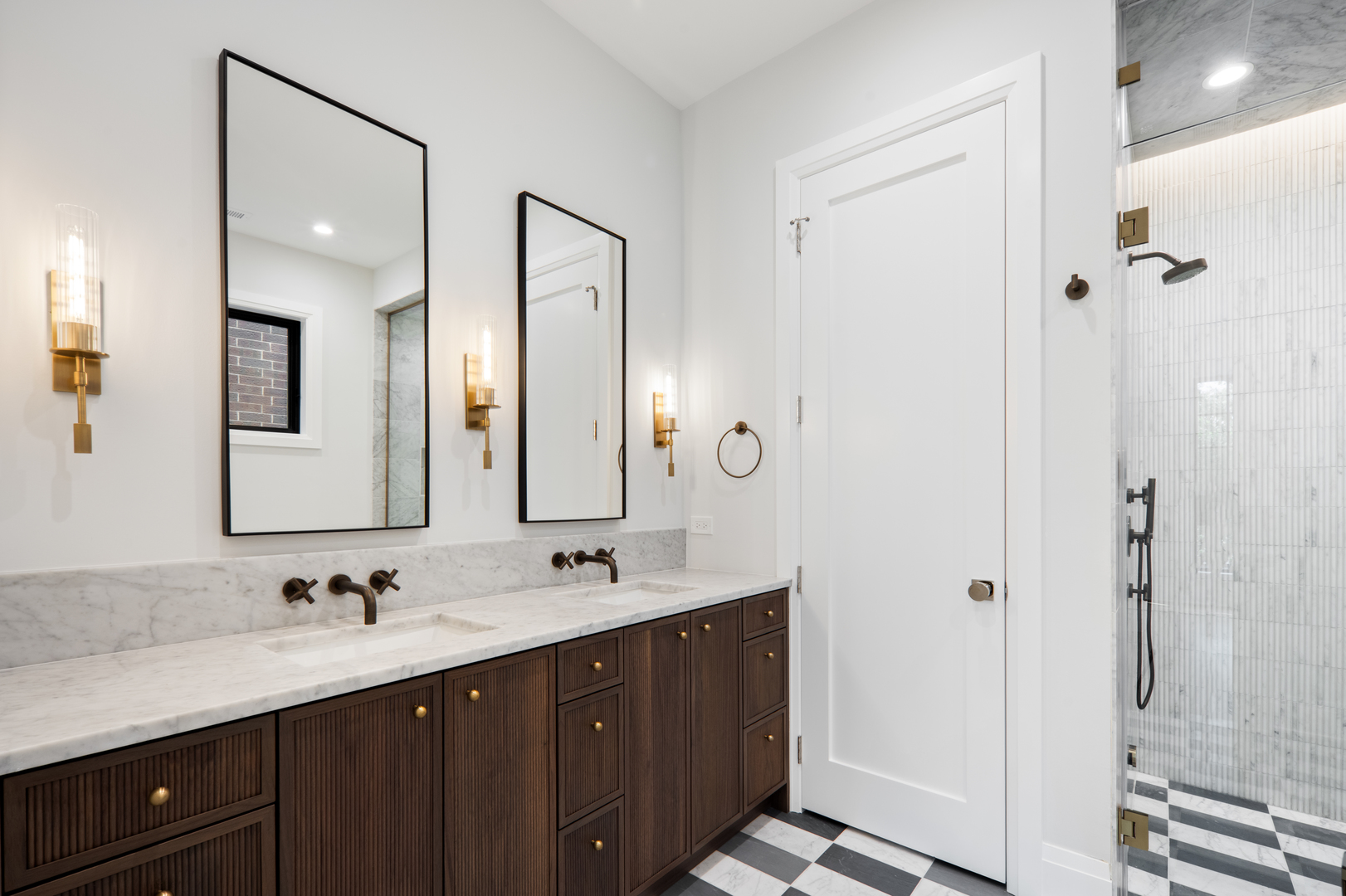 3617 North Magnolia Avenue Chicago IL 60657