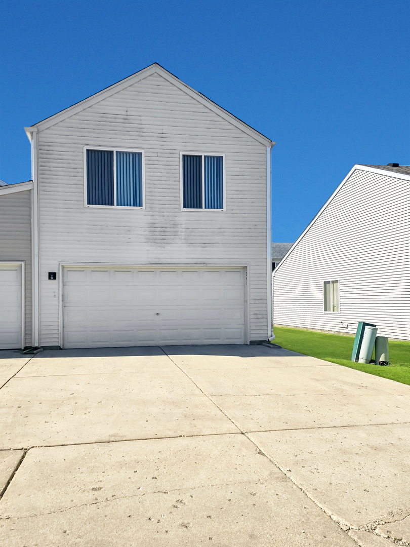 1041 Serendipity Drive Aurora IL 60504