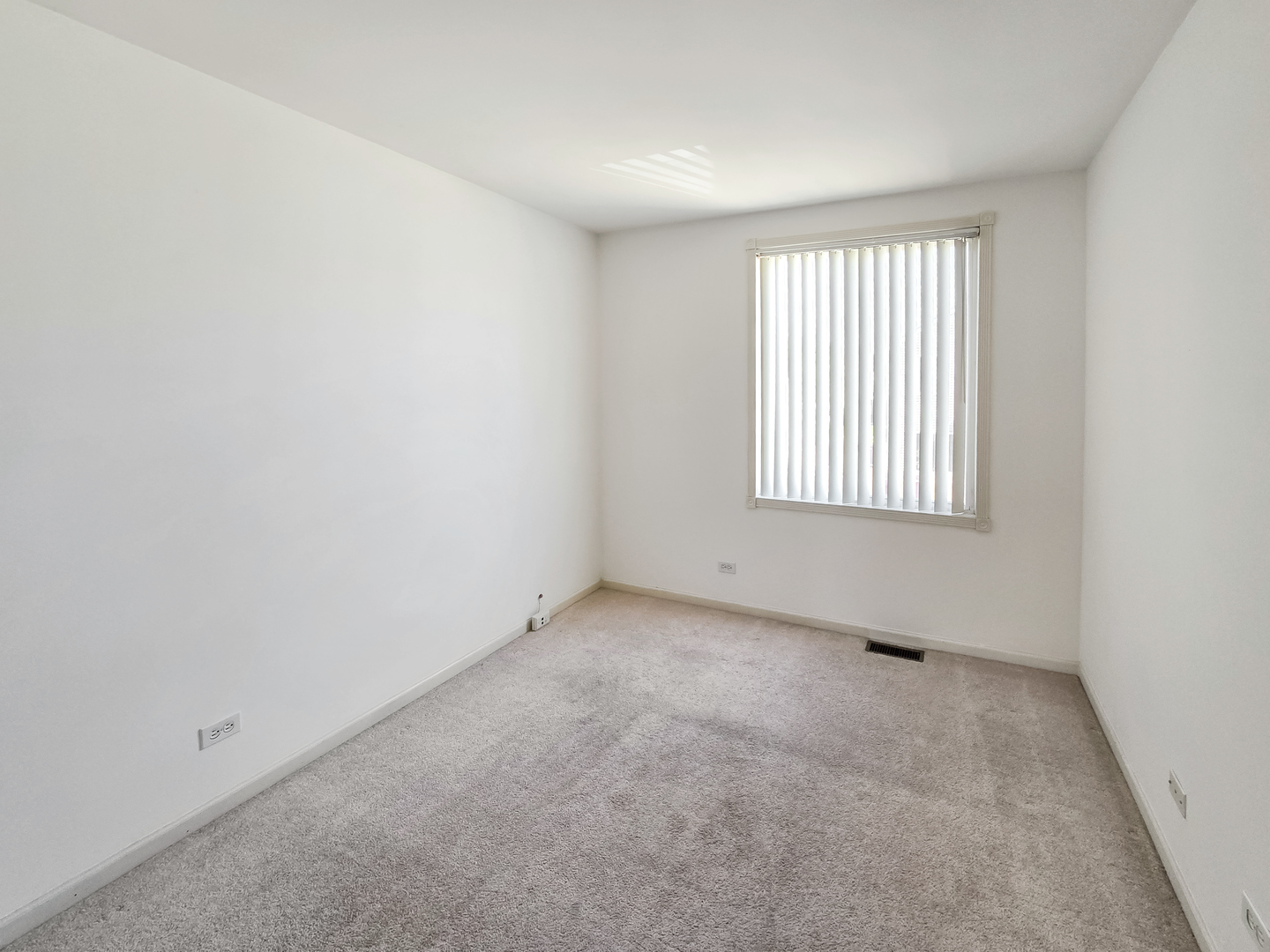 1041 Serendipity Drive Aurora IL 60504