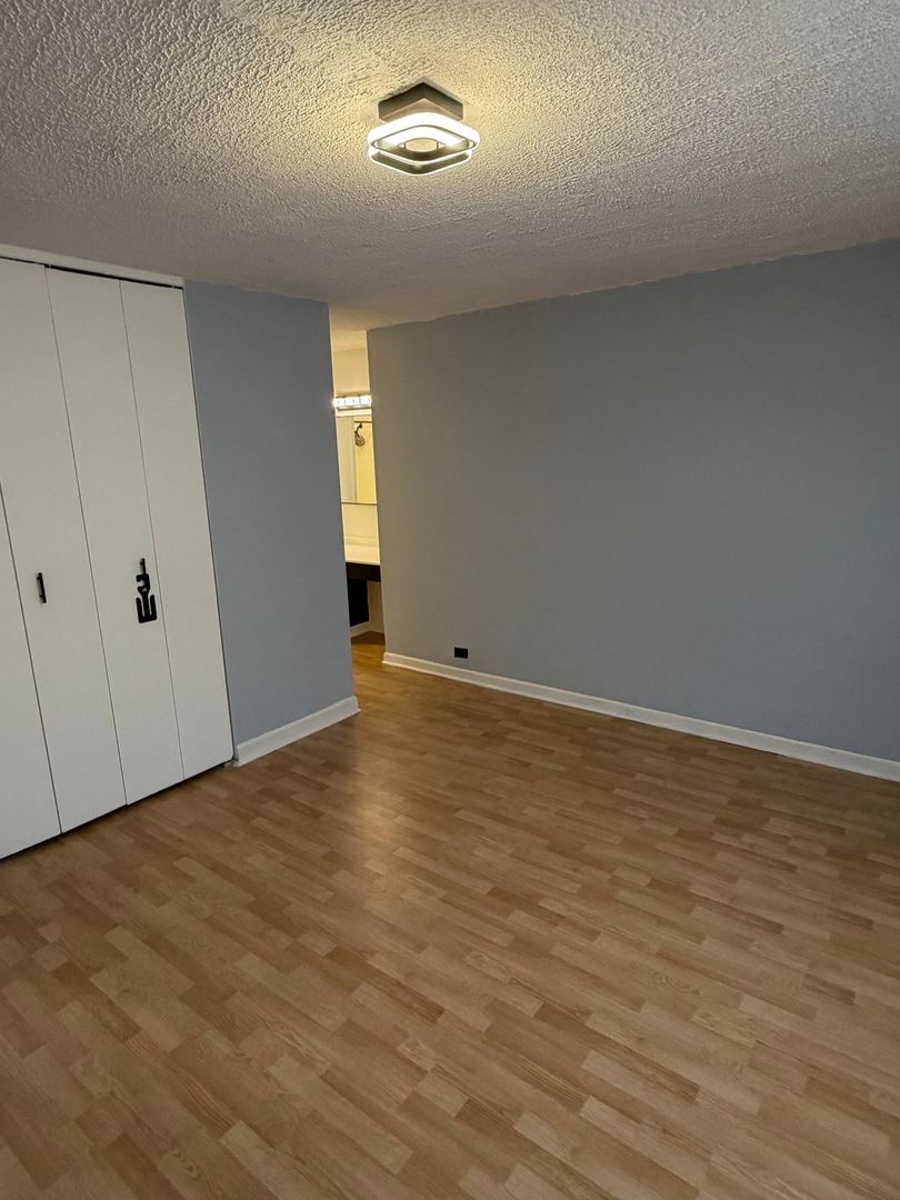 4300 West Ford City Drive Chicago IL 60652