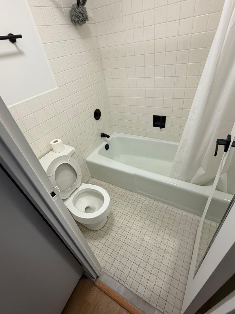 4300 West Ford City Drive Chicago IL 60652