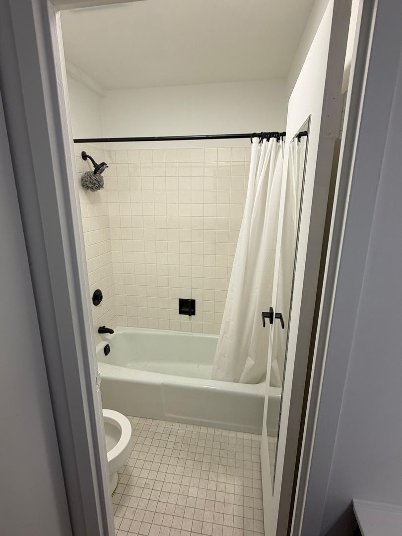 4300 West Ford City Drive Chicago IL 60652