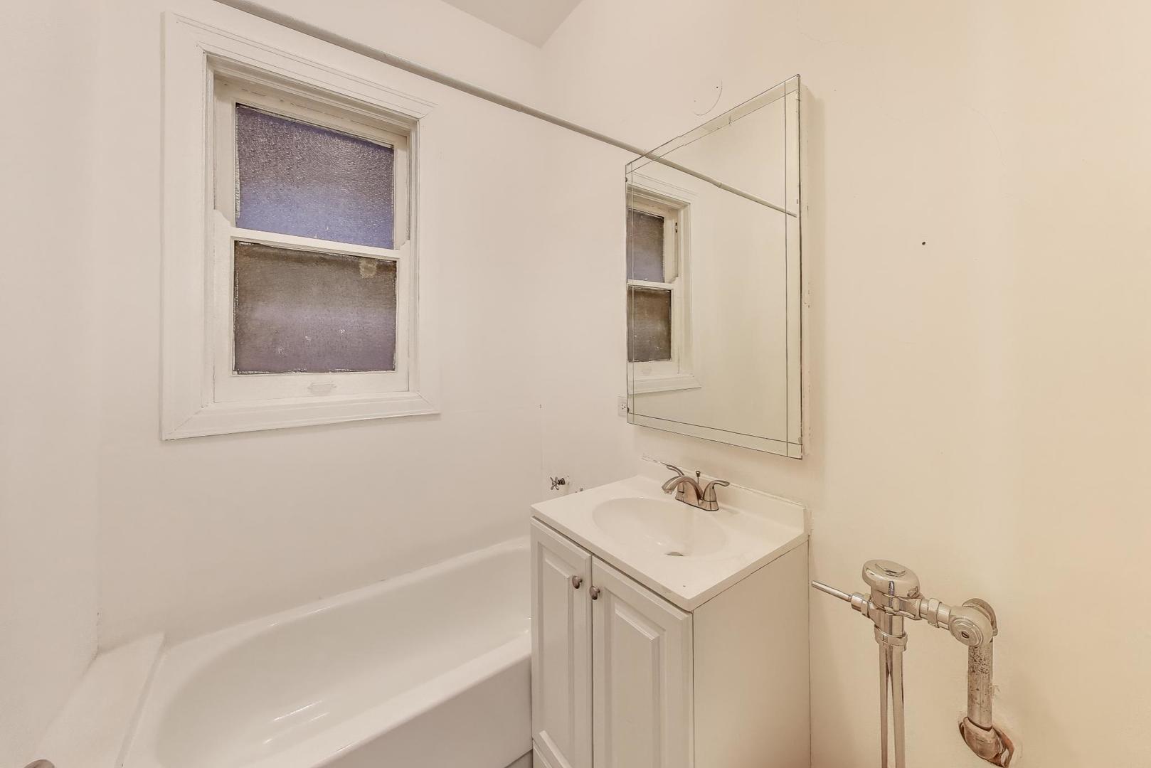 6850 South South Shore Drive Chicago IL 60649