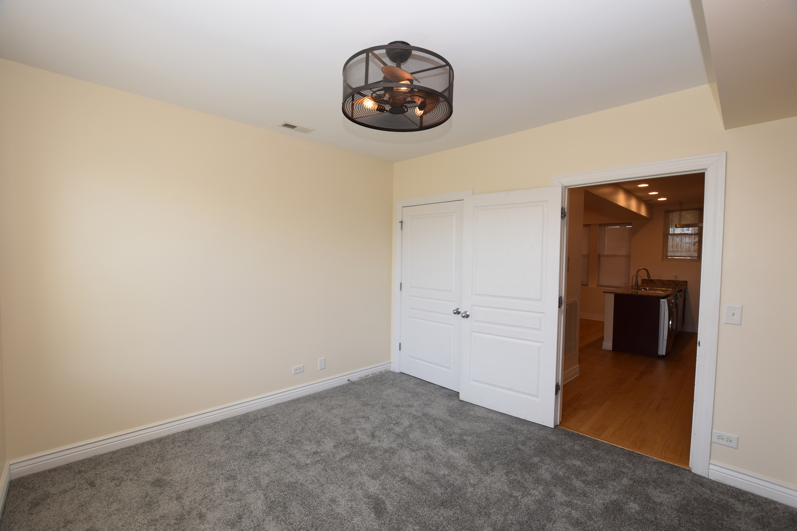 2840 West Glenlake Avenue Chicago IL 60659