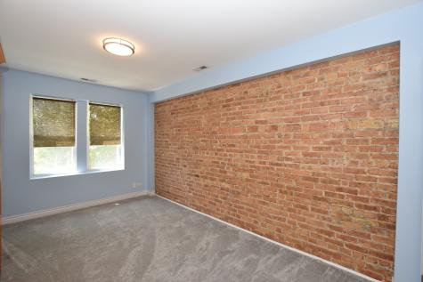 2840 West Glenlake Avenue Chicago IL 60659