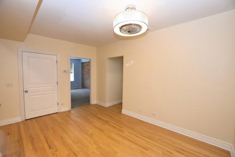 2840 West Glenlake Avenue Chicago IL 60659