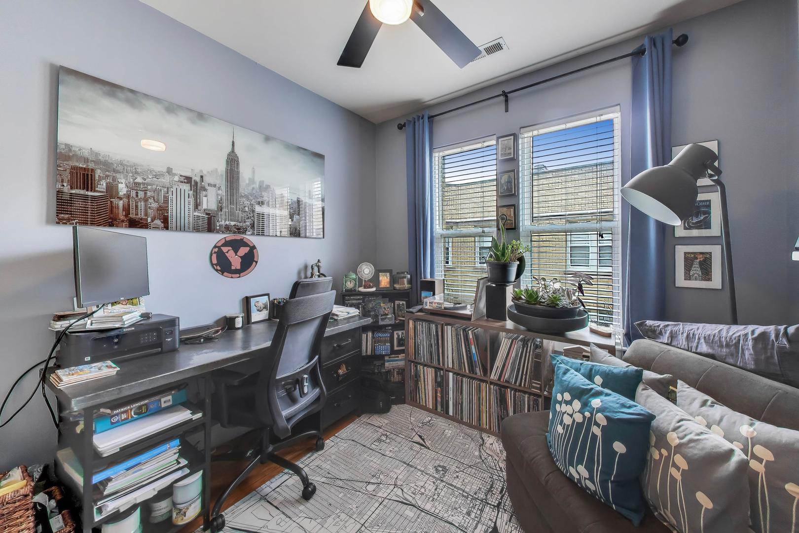 6813 North Lakewood Avenue Chicago IL 60626