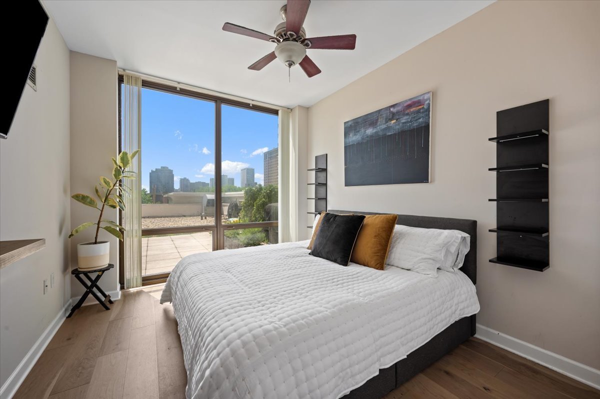 233 East 13th Street Chicago IL 60605