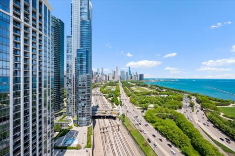 233 East 13th Street Chicago IL 60605