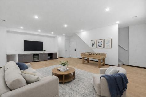 5830 North Lincoln Avenue Chicago IL 60659
