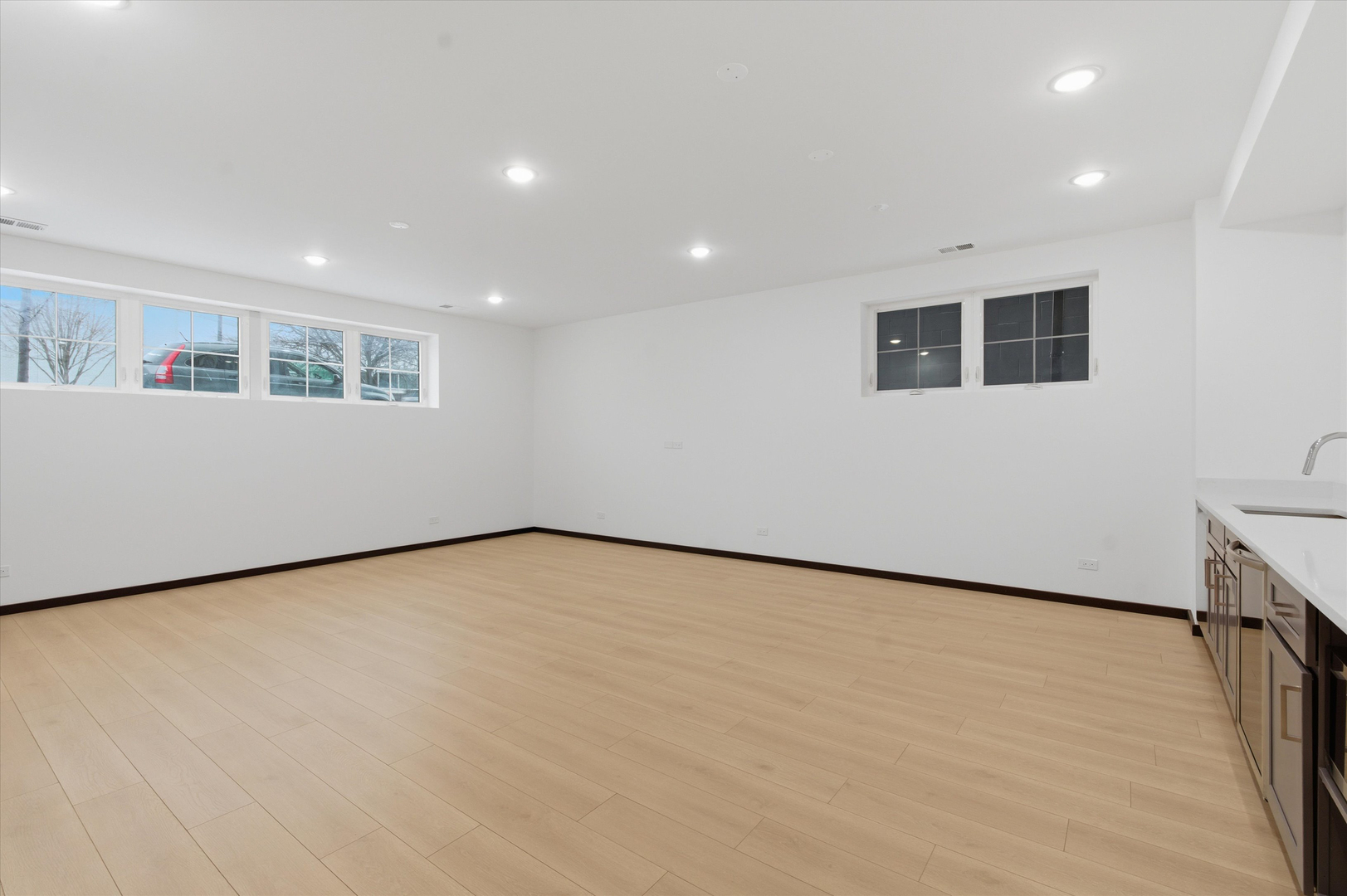 5830 North Lincoln Avenue Chicago IL 60659