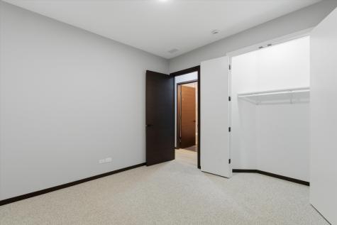 5830 North Lincoln Avenue Chicago IL 60659