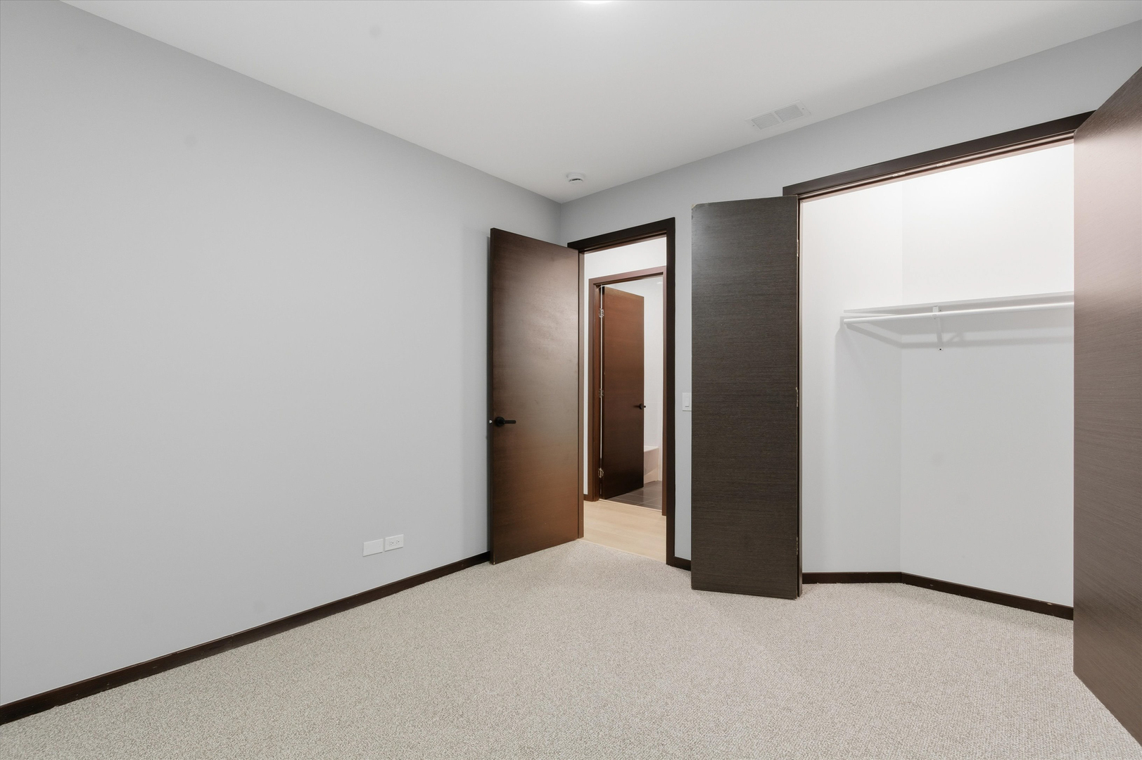 5830 North Lincoln Avenue Chicago IL 60659