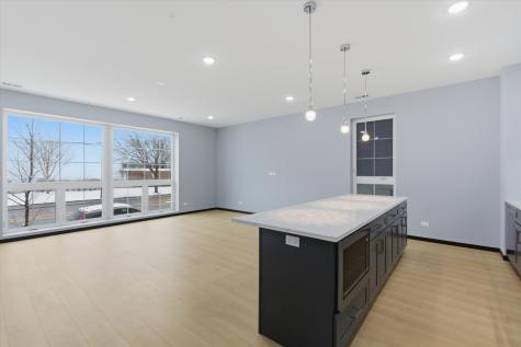 5830 North Lincoln Avenue Chicago IL 60659