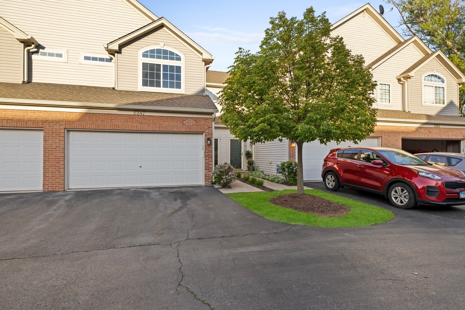 2247 Stoughton Drive Aurora IL 60502