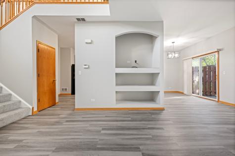 2247 Stoughton Drive Aurora IL 60502